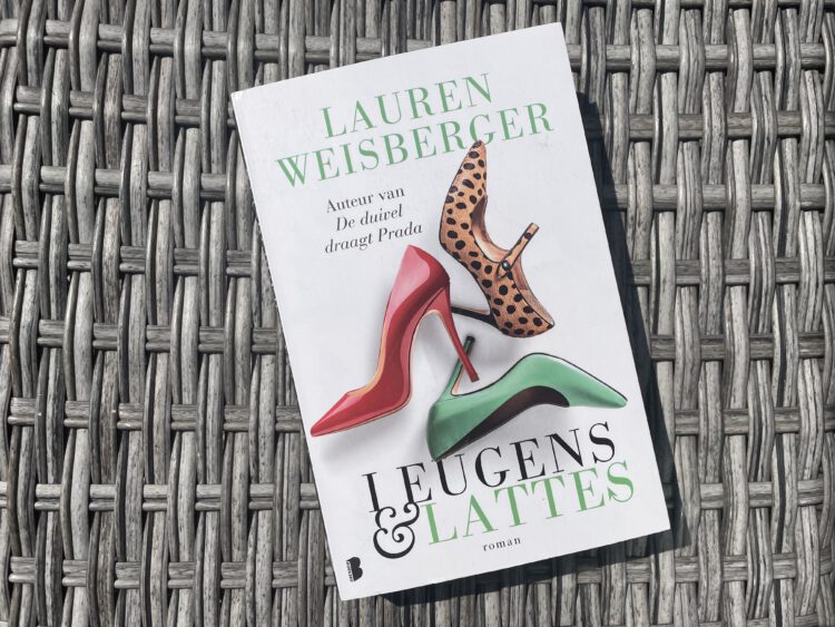 Dit boek las ik in 2022: Leugens & Lattes van Lauren Weisberger