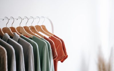 Een duurzame kledingkast inrichten