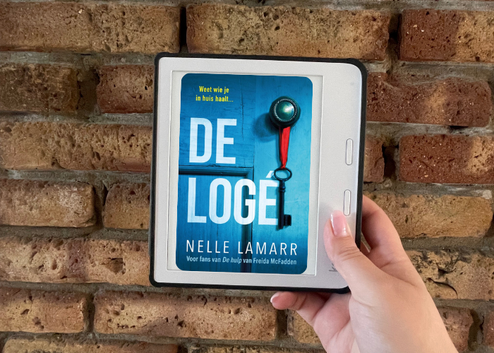 Luisterboek en e-book van 'de logé' van Nelle Lamarr.