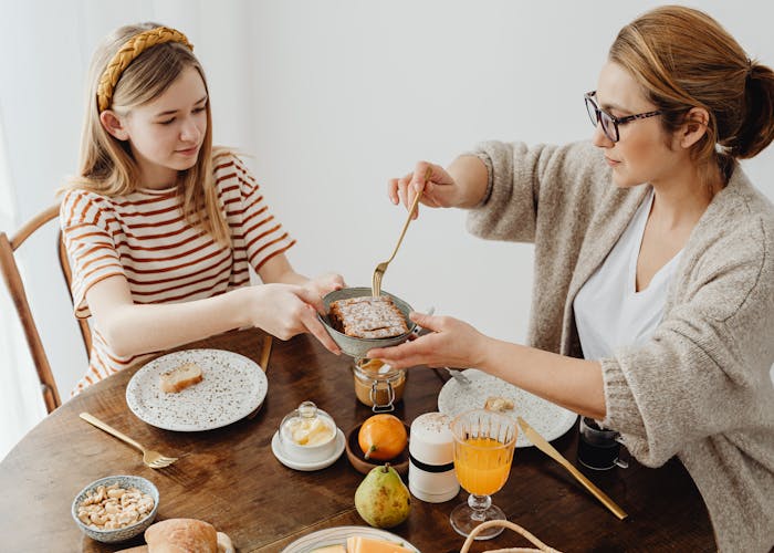 Het goede voorbeeld geven aan tafel – intuïtief eten