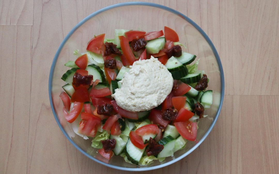 Gezonde salade met 5 ingrediënten.