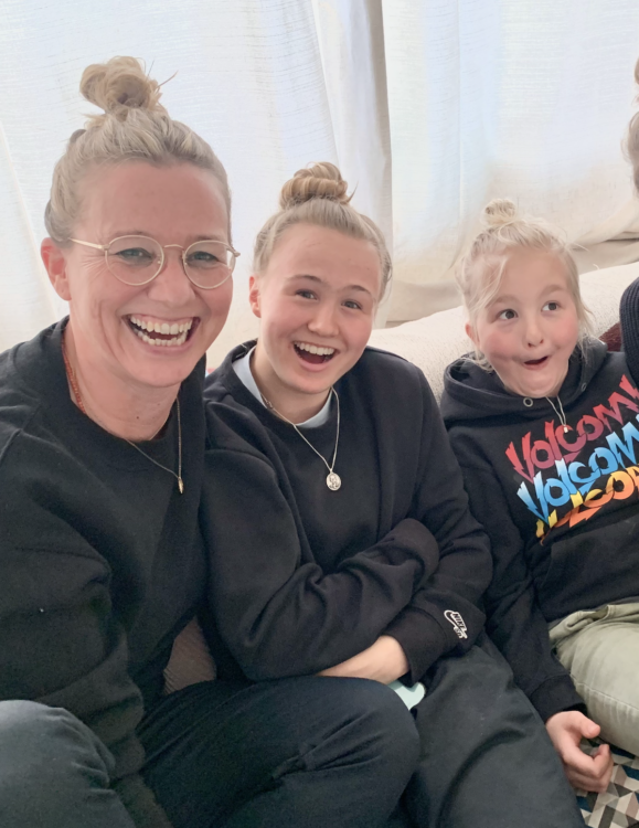 Altijd lachen met Elsbeth en de knotjesclub