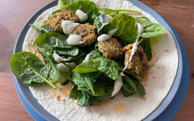 Recept: Wraps met falafel en pittige humus