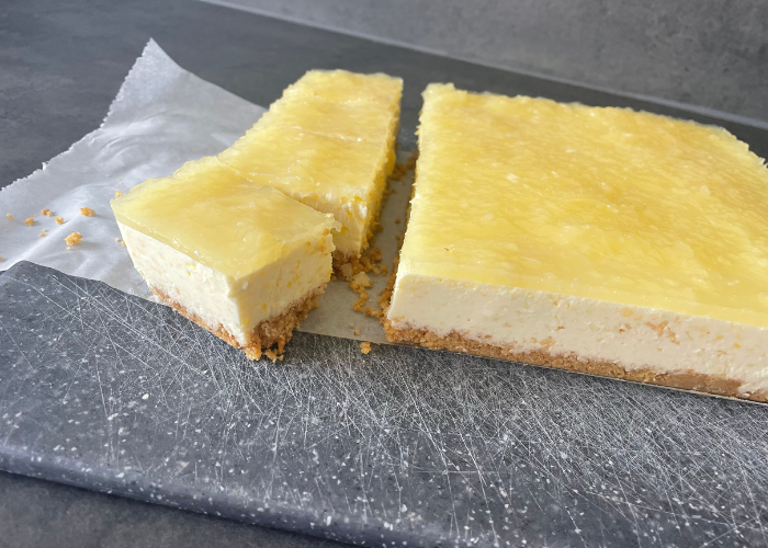 No bake mango cheesecake met ananas topping
