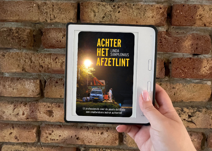 Ebook 'Achter het afzetlint' van Linda Samplonius.